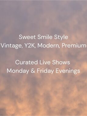 LIVE right now! Hang out & shop! 💖